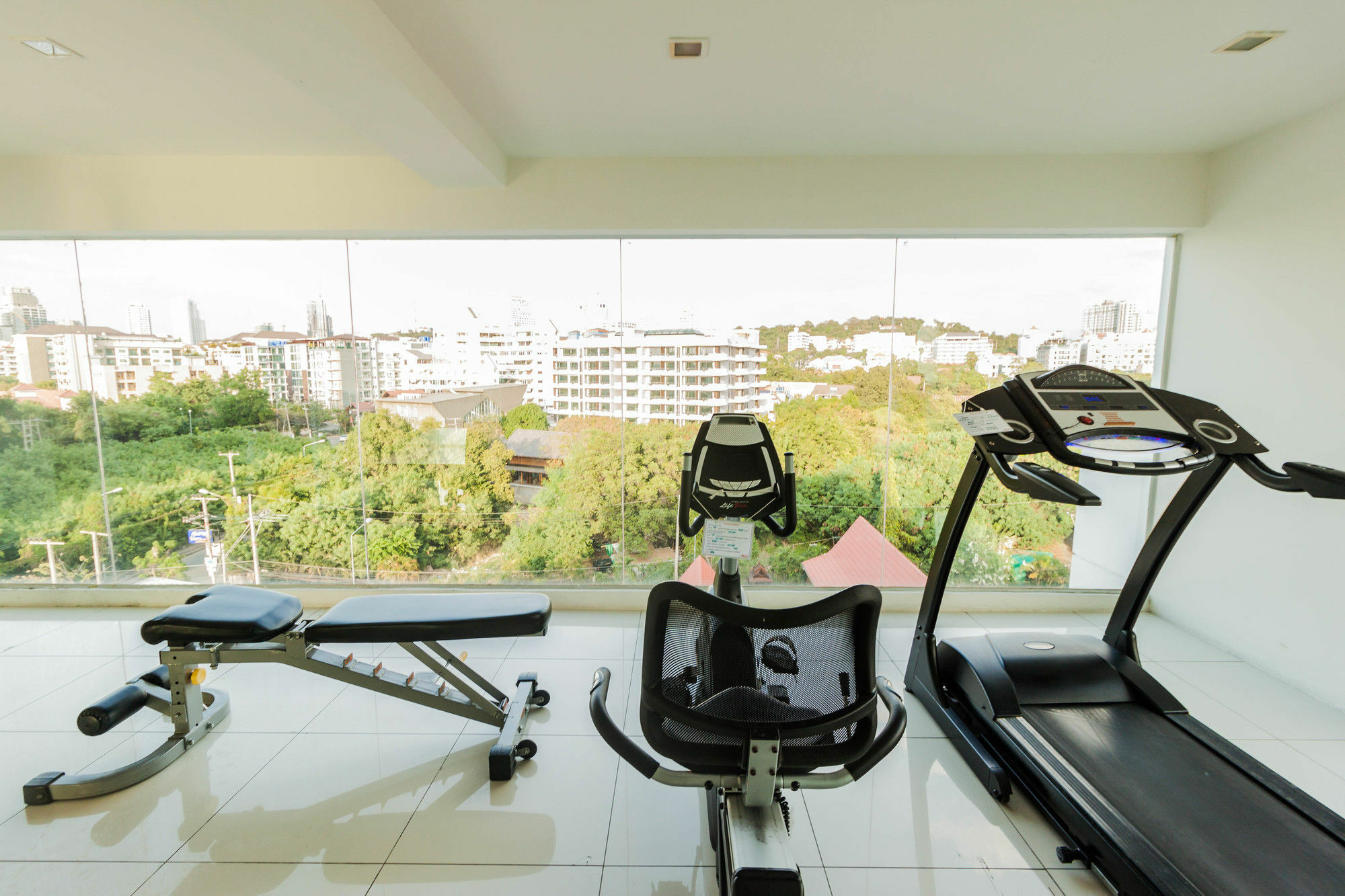 Laguna Bay 1 By Pattaya Sunny Rentals Exterior foto
